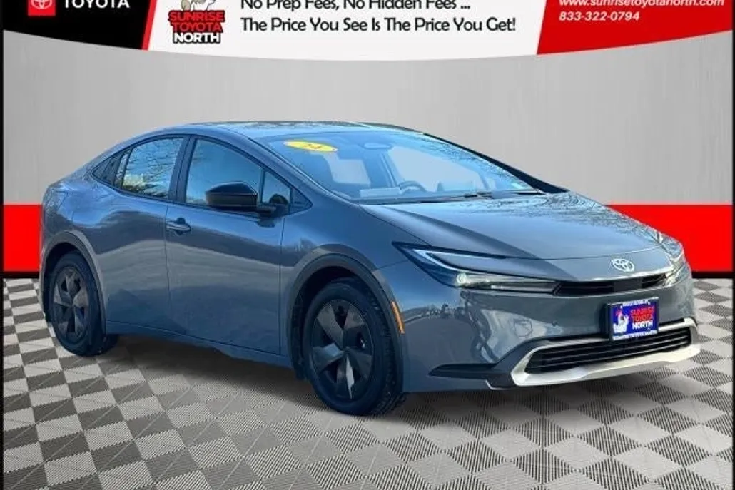 2024 Toyota Prius Prime SE photo 1