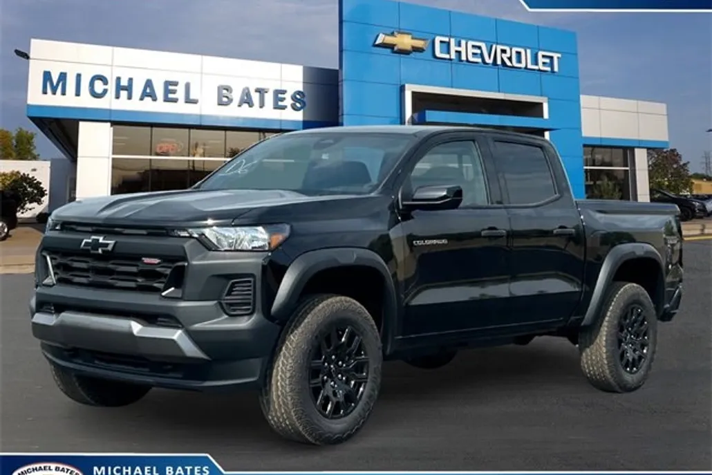 2026 Chevrolet Colorado Trail Boss photo 1