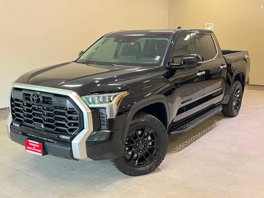 2022 Toyota Tundra Limited photo 1