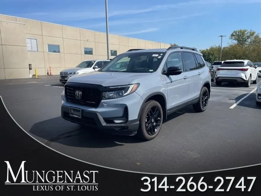 2024 Honda Passport Black Edition photo 1