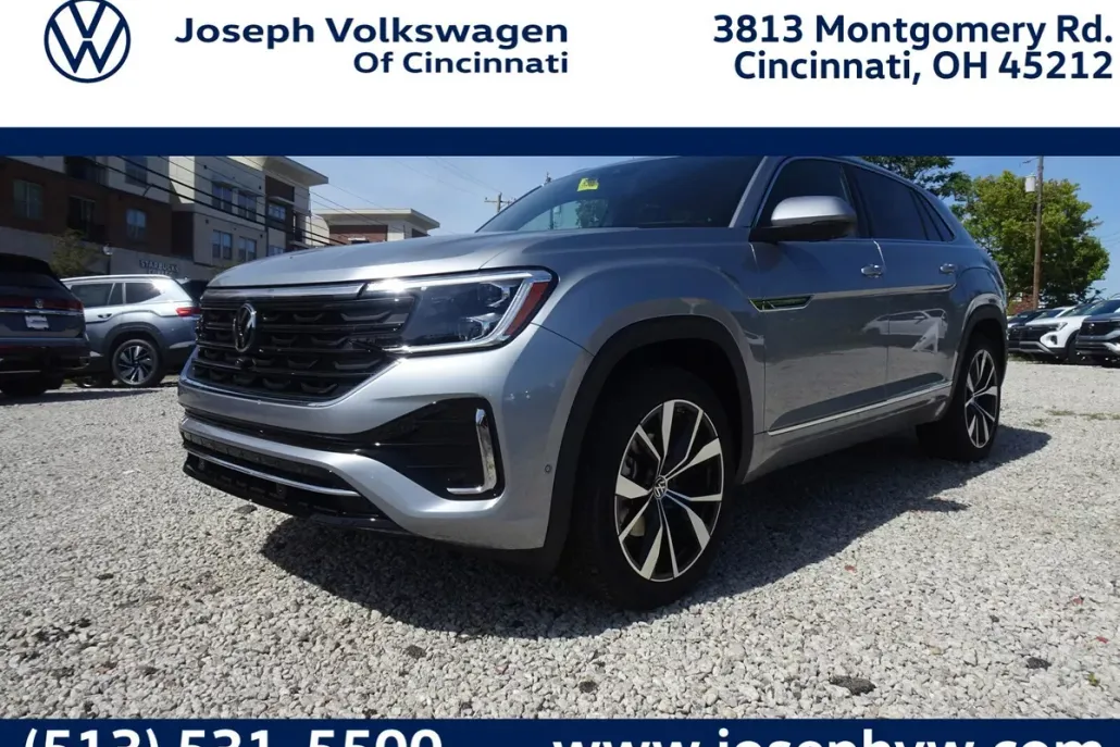 2024 Volkswagen Atlas Cross Sport SEL Premium R-Line photo 1