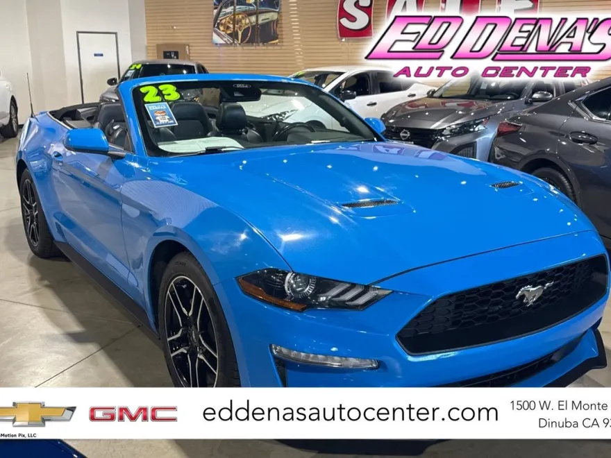 2023 Ford Mustang EcoBoost photo 1
