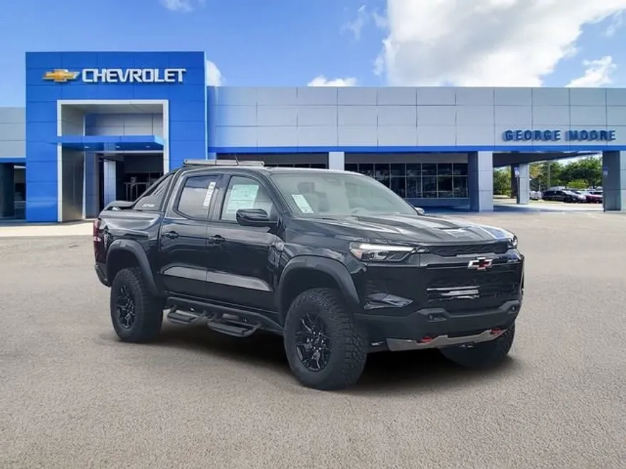 2025 Chevrolet Colorado ZR2 photo 1