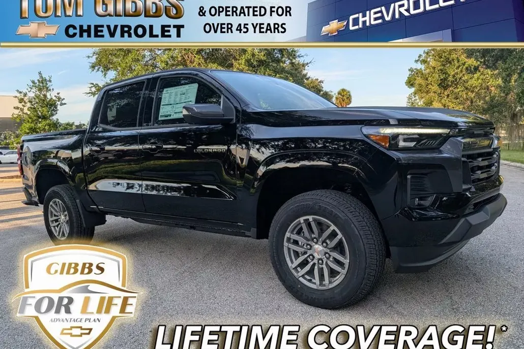 2026 Chevrolet Colorado LT photo 1