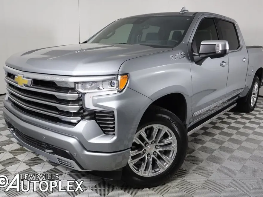 2024 Chevrolet Silverado 1500 High Country photo 1