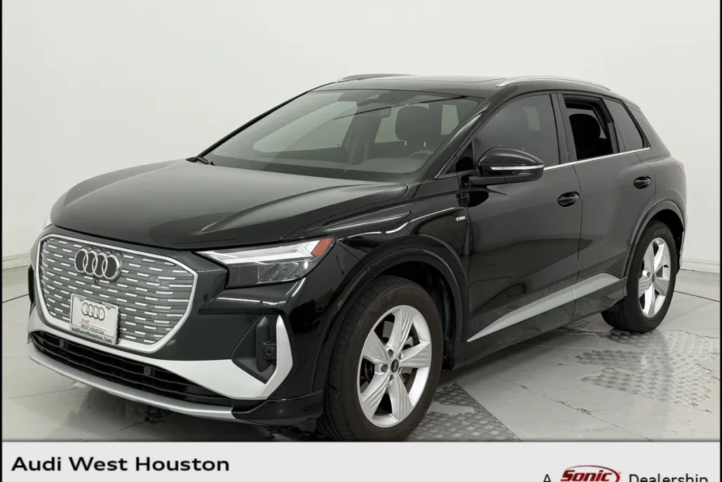 2024 Audi Q4 E-tron Premium Plus photo 1