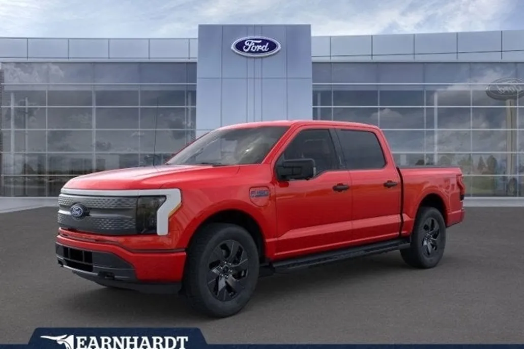 2024 Ford F-150 Lightning XLT photo 1