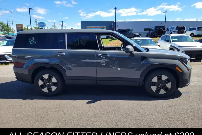 2026 Hyundai Santa Fe SE photo 1