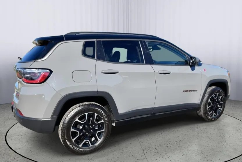 2021 Jeep Compass Trailhawk photo 1