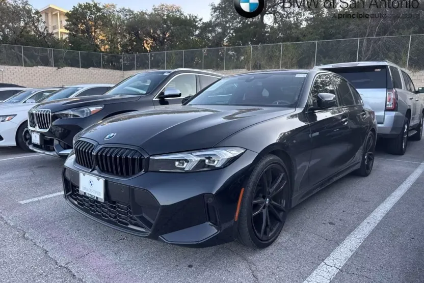 2023 Bmw 330i photo 1