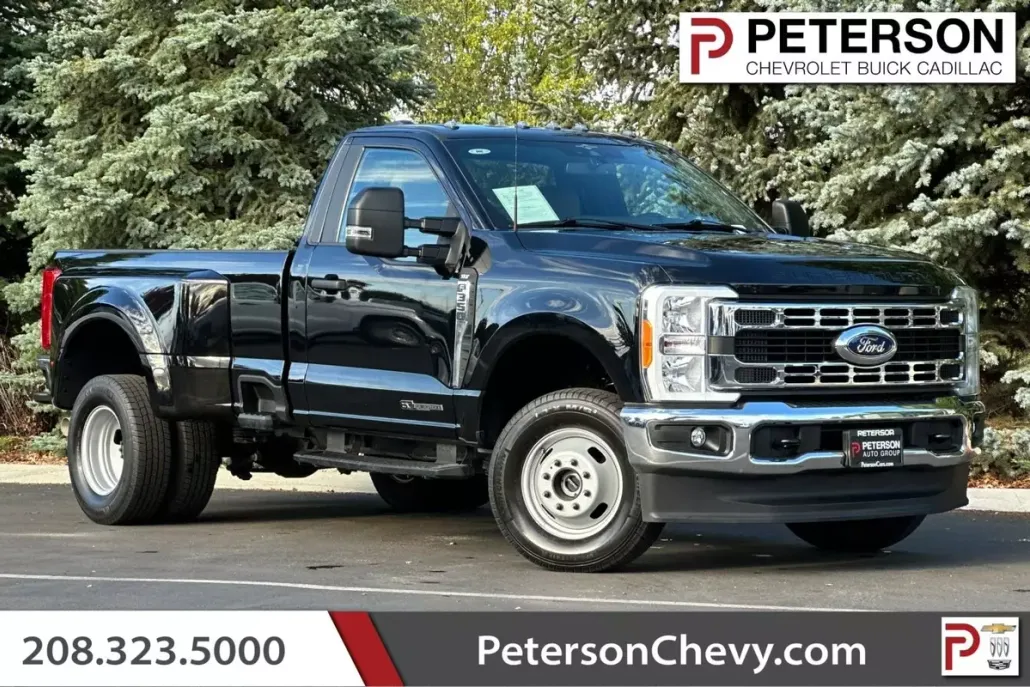 2023 Ford F-350 XLT photo 1