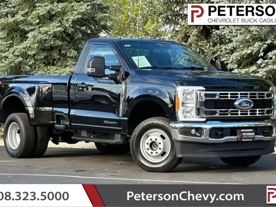 2023 Ford F-350 XLT photo 1