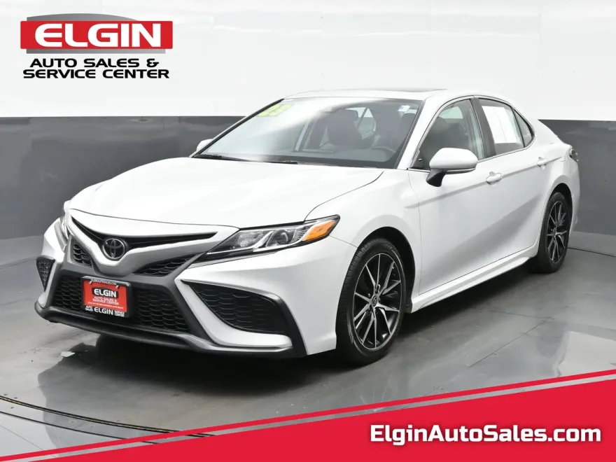 2023 Toyota Camry SE photo 1