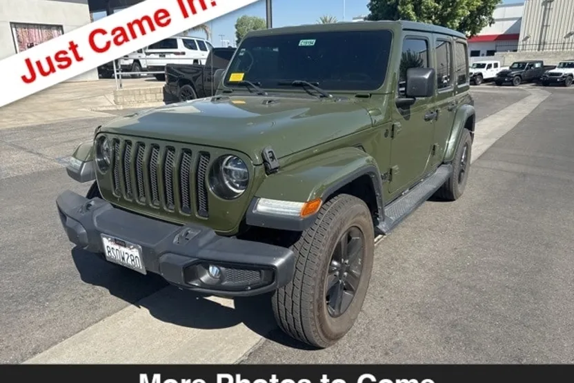 2020 Jeep Wrangler Unlimited Sahara photo 1