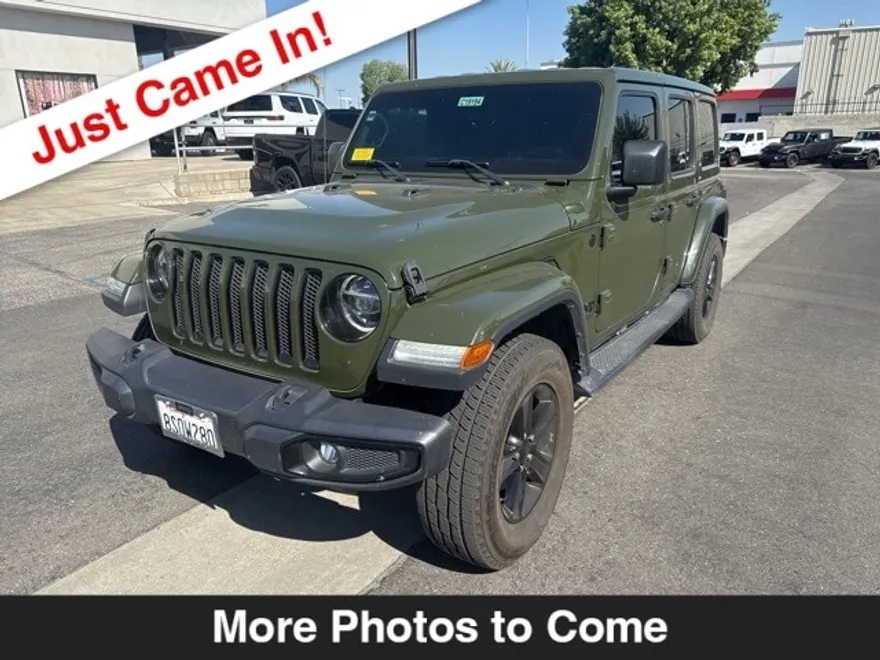 2020 Jeep Wrangler Unlimited Sahara photo 1