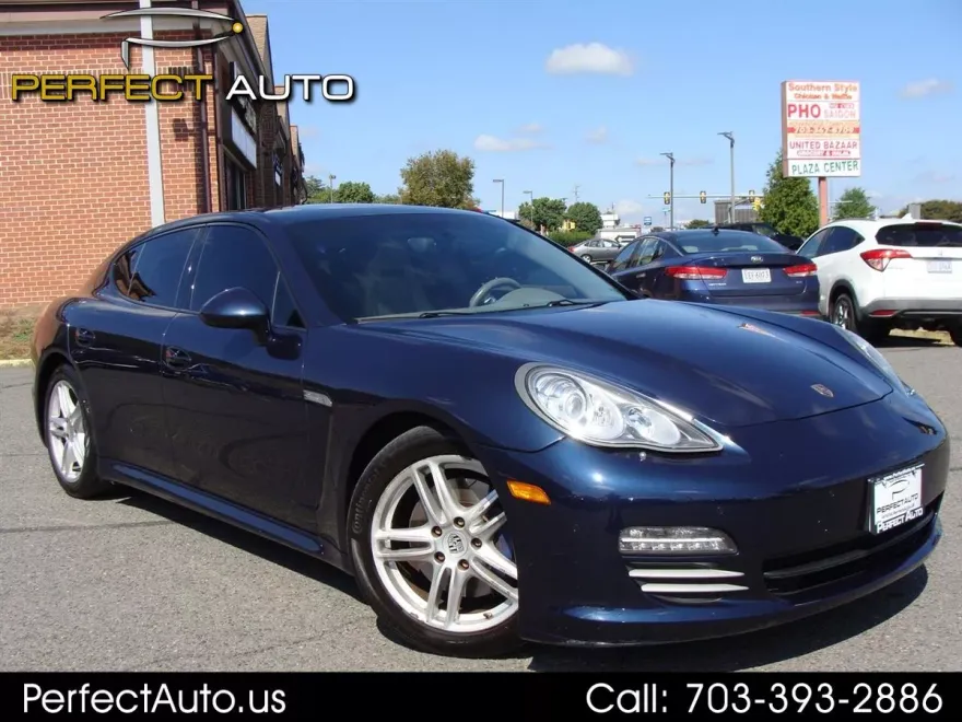2011 Porsche Panamera Base photo 1