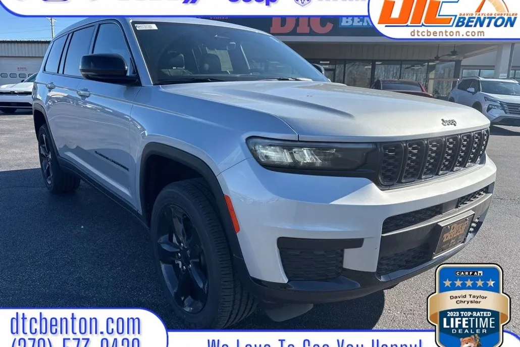 2025 Jeep Grand Cherokee Altitude photo 1