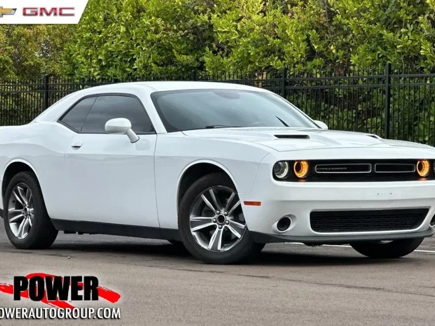 2018 Dodge Challenger SXT photo 1