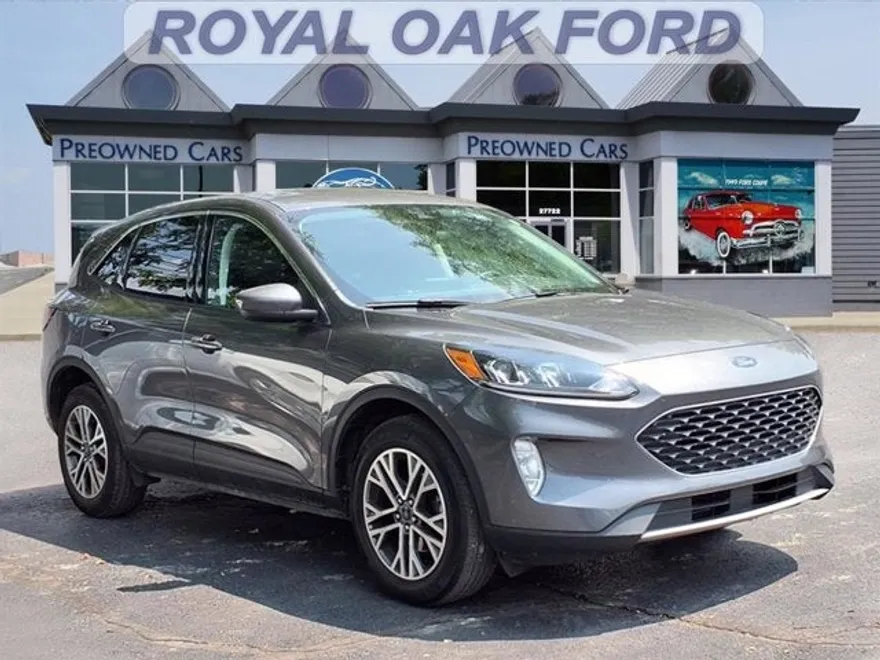 2022 Ford Escape SEL photo 1