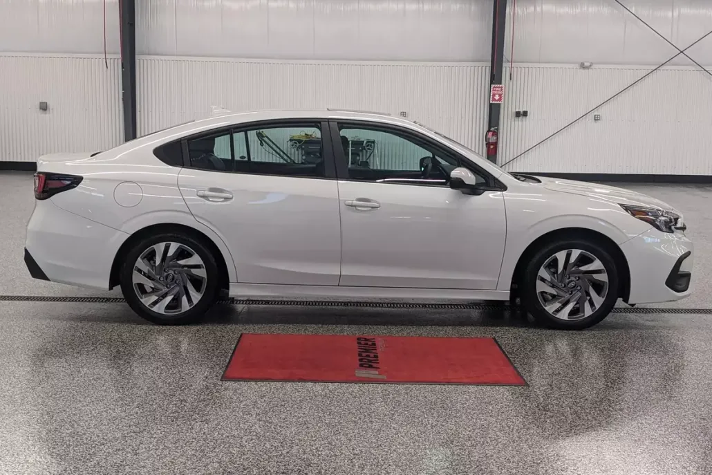 2025 Subaru Legacy Limited photo 1