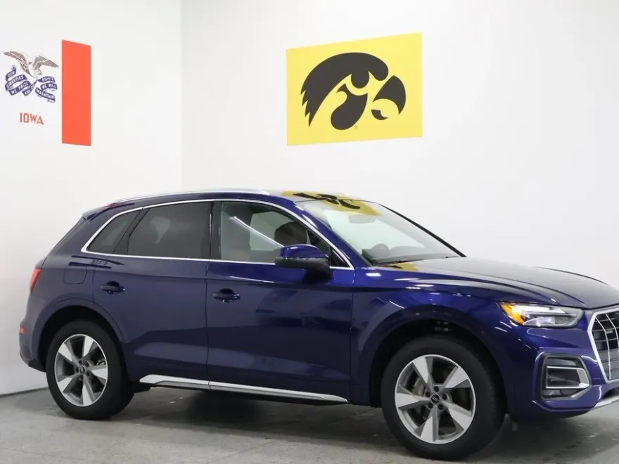 2024 Audi Q5 40 Premium photo 1