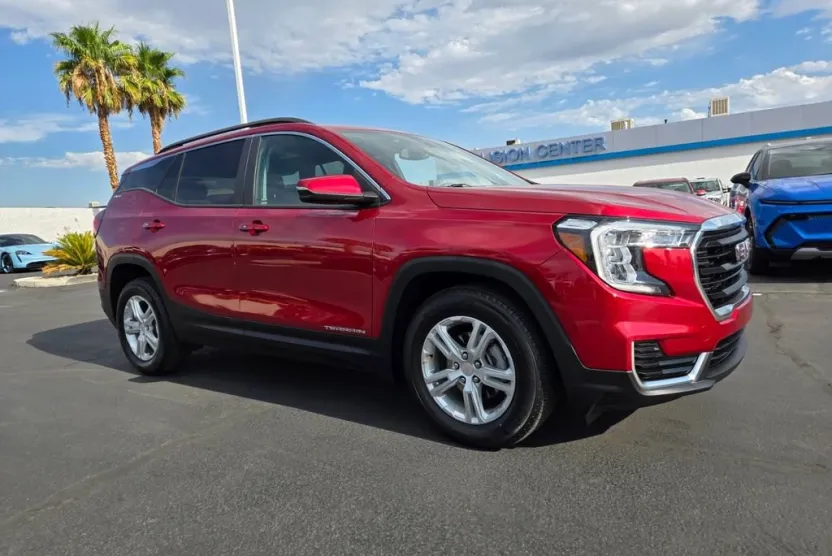 2022 Gmc Terrain SLE photo 1