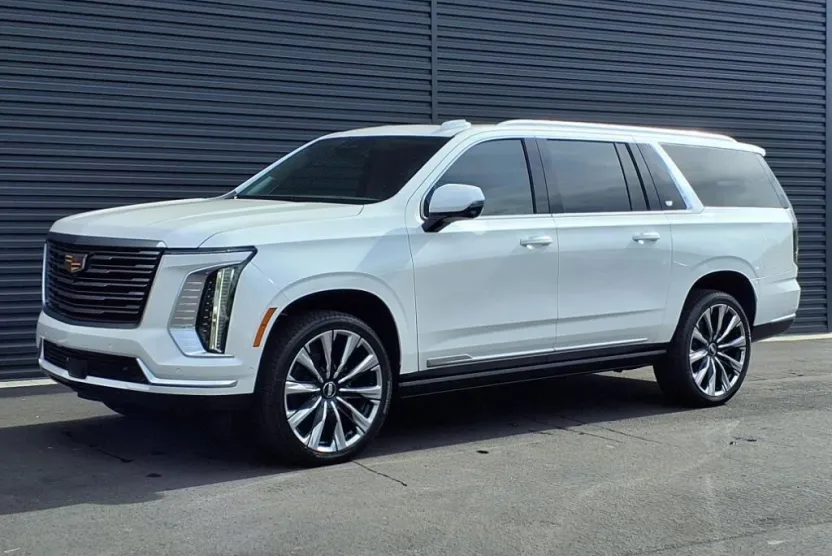 2025 Cadillac Escalade ESV Premium Luxury Platinum photo 1