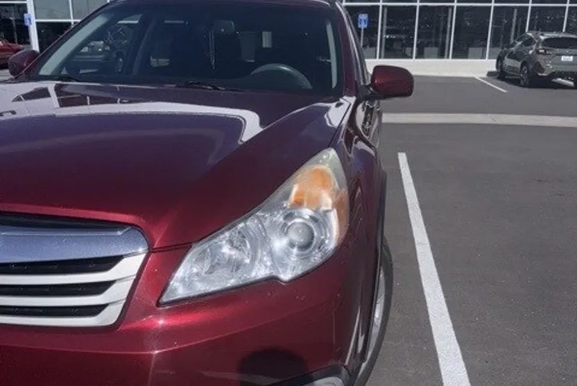 2012 Subaru Outback 2.5i photo 1