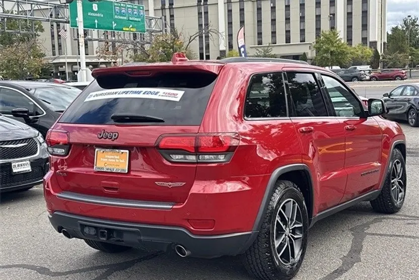 2018 Jeep Grand Cherokee Trailhawk photo 1