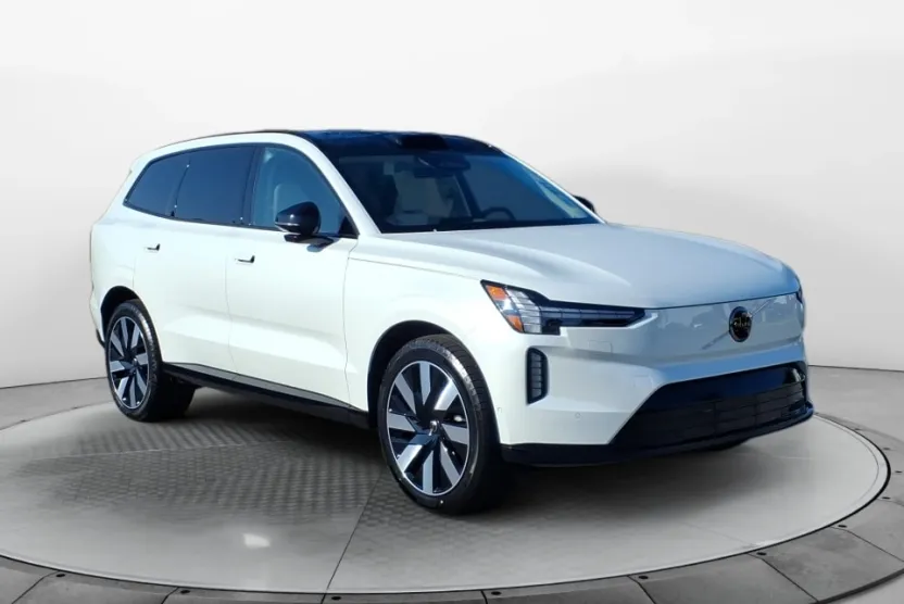 2025 Volvo EX90 Twin Motor Plus photo 1