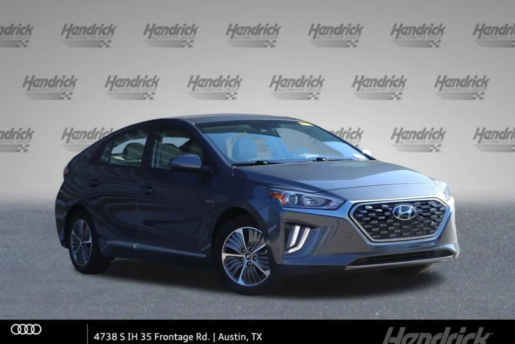 2020 Hyundai Ioniq Plug-In Hybrid SE photo 1