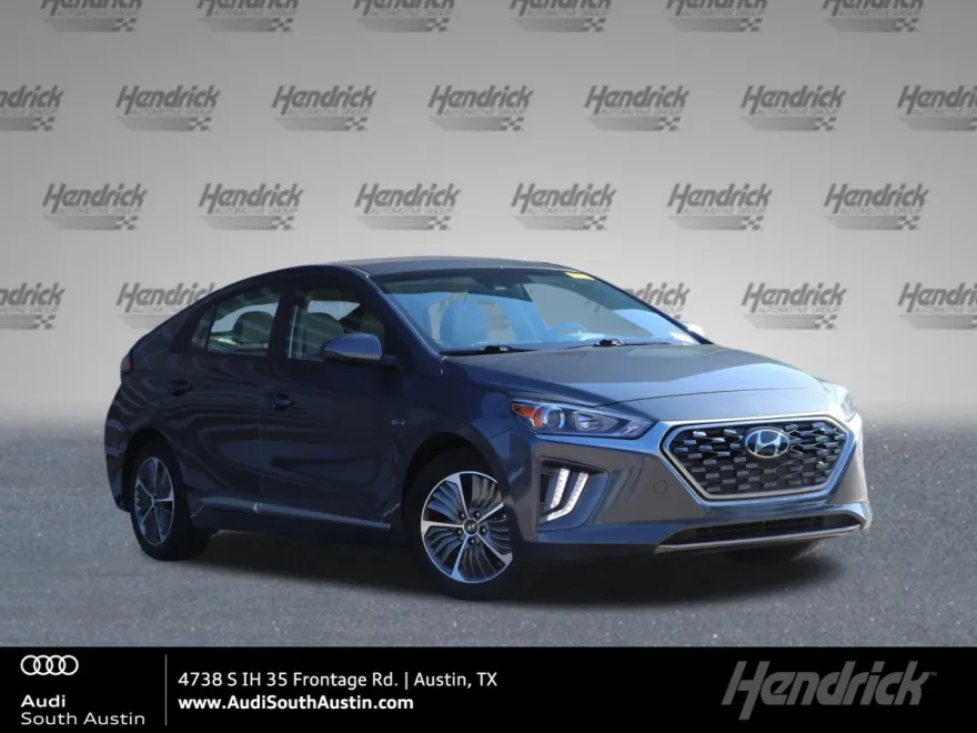 2020 Hyundai Ioniq Plug-In Hybrid SE photo 1