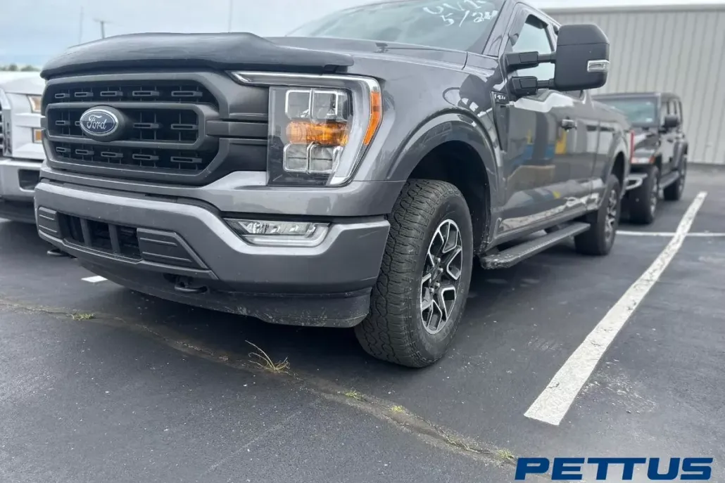 2023 Ford F-150 XLT photo 1