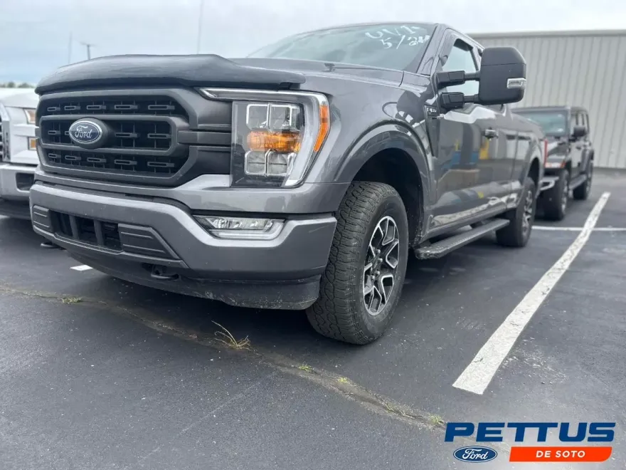 2023 Ford F-150 XLT photo 1