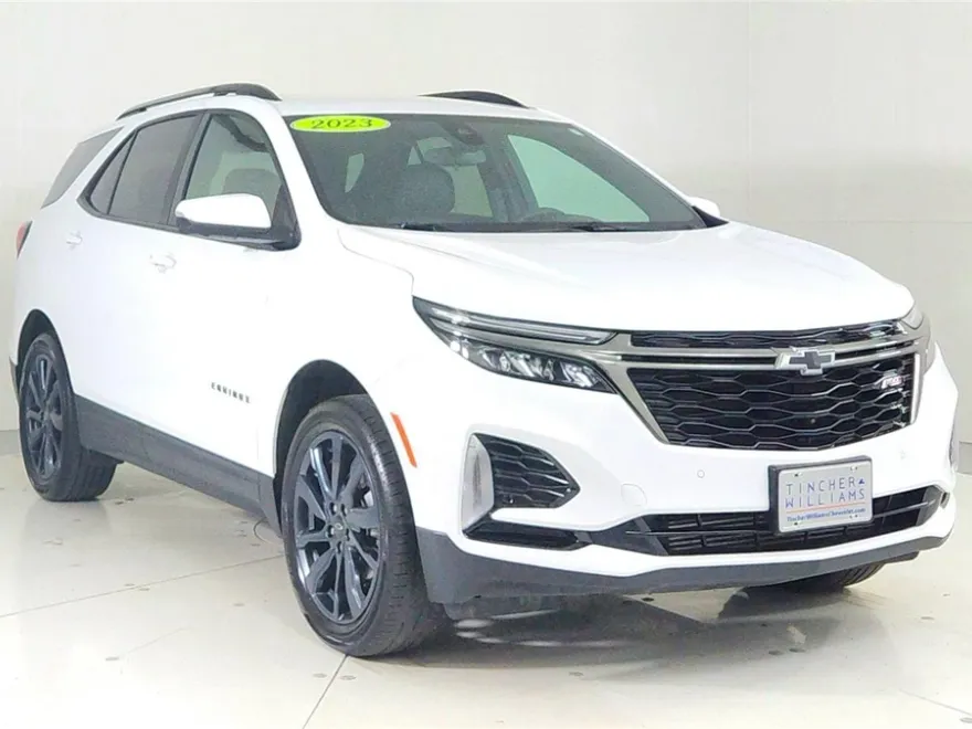 2023 Chevrolet Equinox RS photo 1