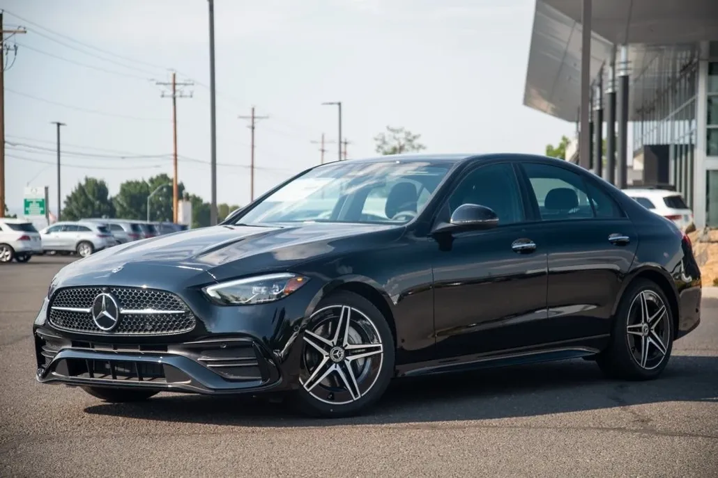 2025 Mercedes Benz C 300 4MATIC Sedan photo 1