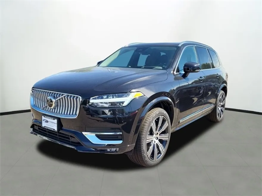 2025 Volvo XC90 AWD photo 1