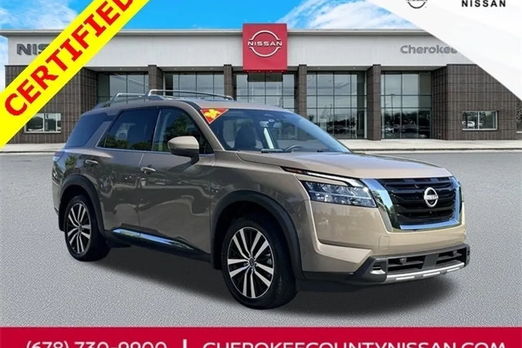 2024 Nissan Pathfinder Platinum photo 1