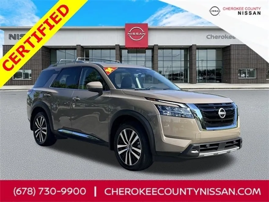2024 Nissan Pathfinder Platinum photo 1