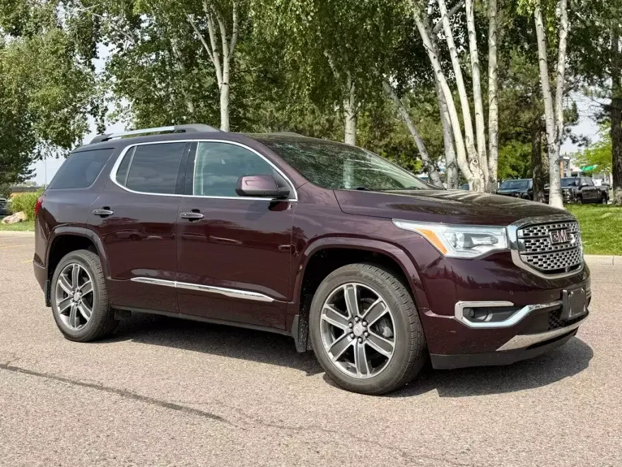 2017 Gmc Acadia Denali photo 1