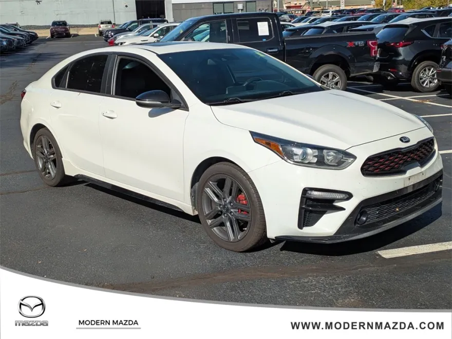 2020 Kia Forte GT-Line photo 1