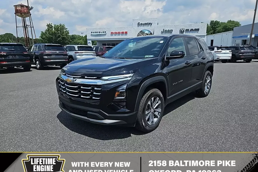 2025 Chevrolet Equinox LT photo 1