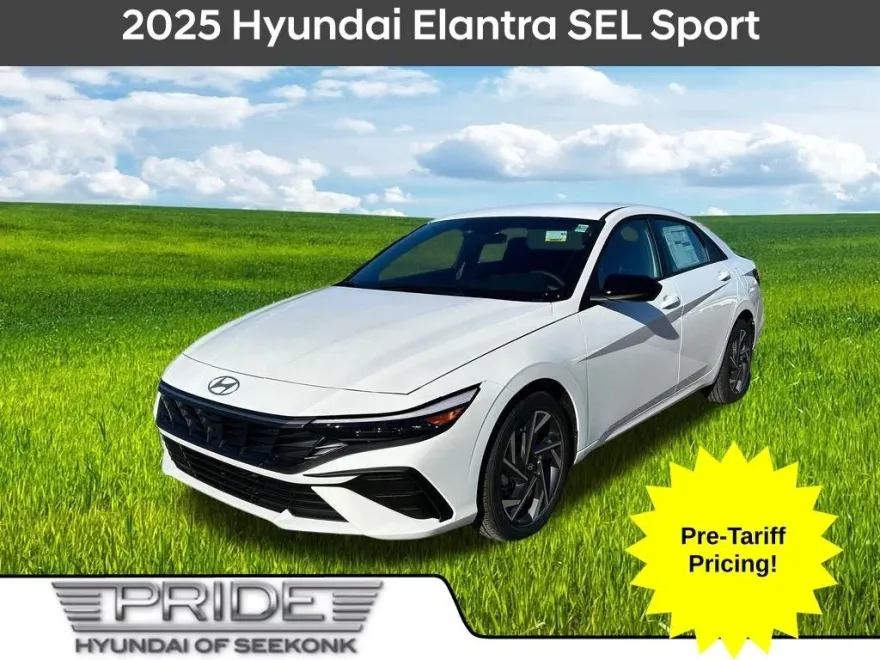 2025 Hyundai Elantra SEL Sport photo 1