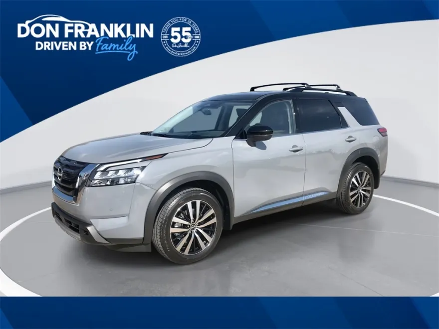 2025 Nissan Pathfinder Platinum photo 1