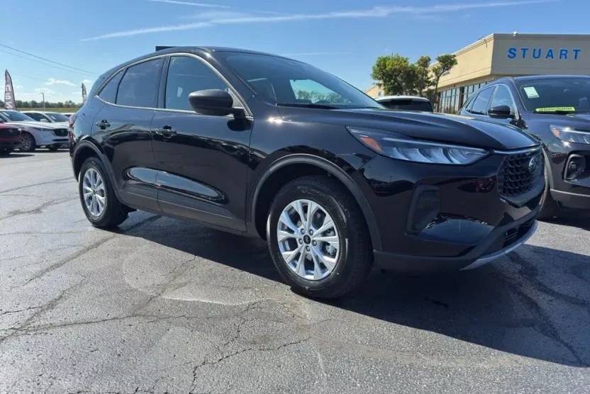 2026 Ford Escape Active photo 1