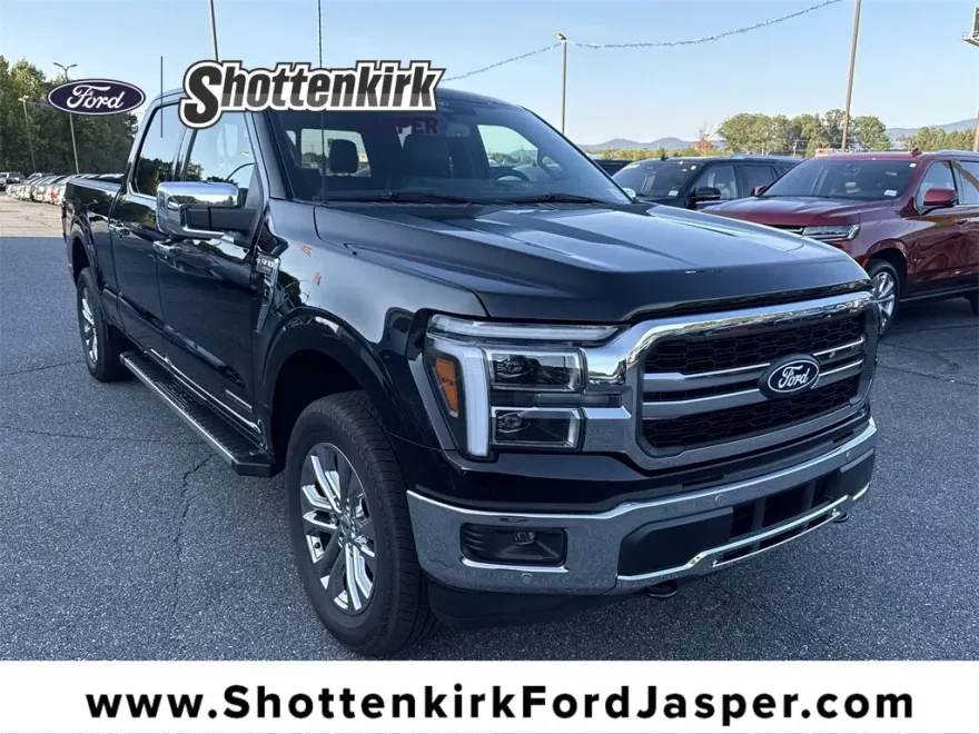 2025 Ford F-150 Lariat photo 1