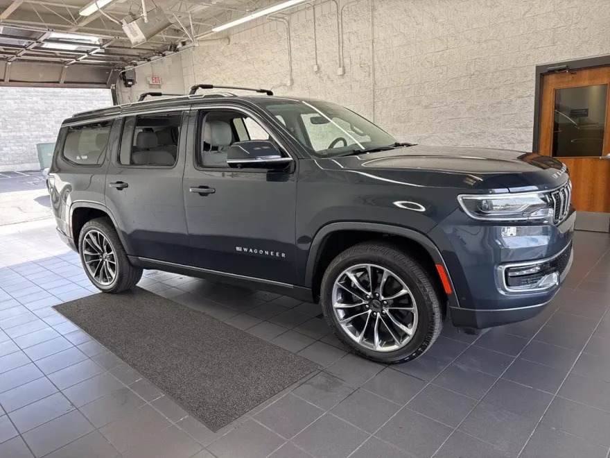 2022 Jeep Wagoneer Series III photo 1