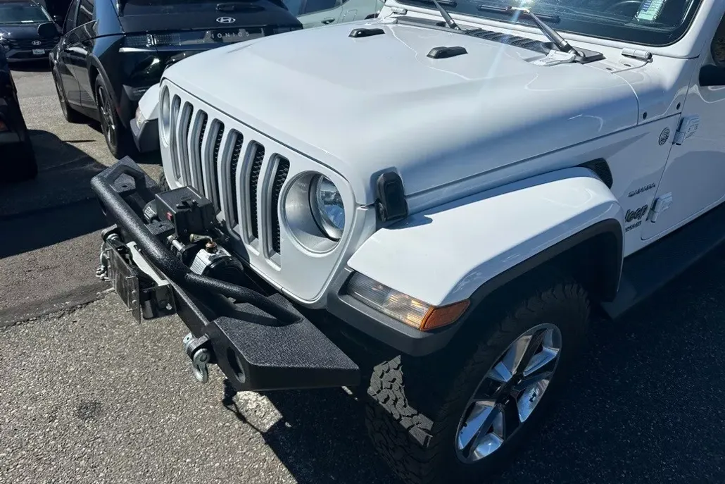 2019 Jeep Wrangler Unlimited Sahara photo 1