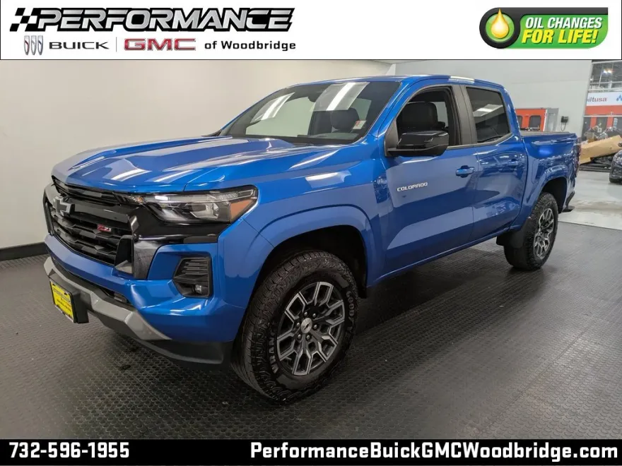 2023 Chevrolet Colorado Z71 photo 1