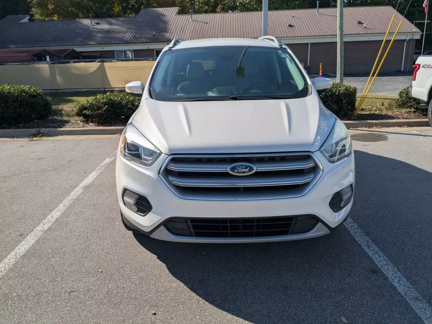 2017 Ford Escape Titanium photo 1
